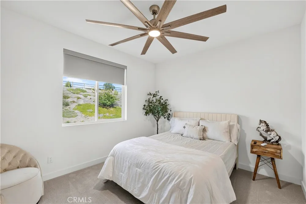 28683 Windbreak Saugus, CA 91350