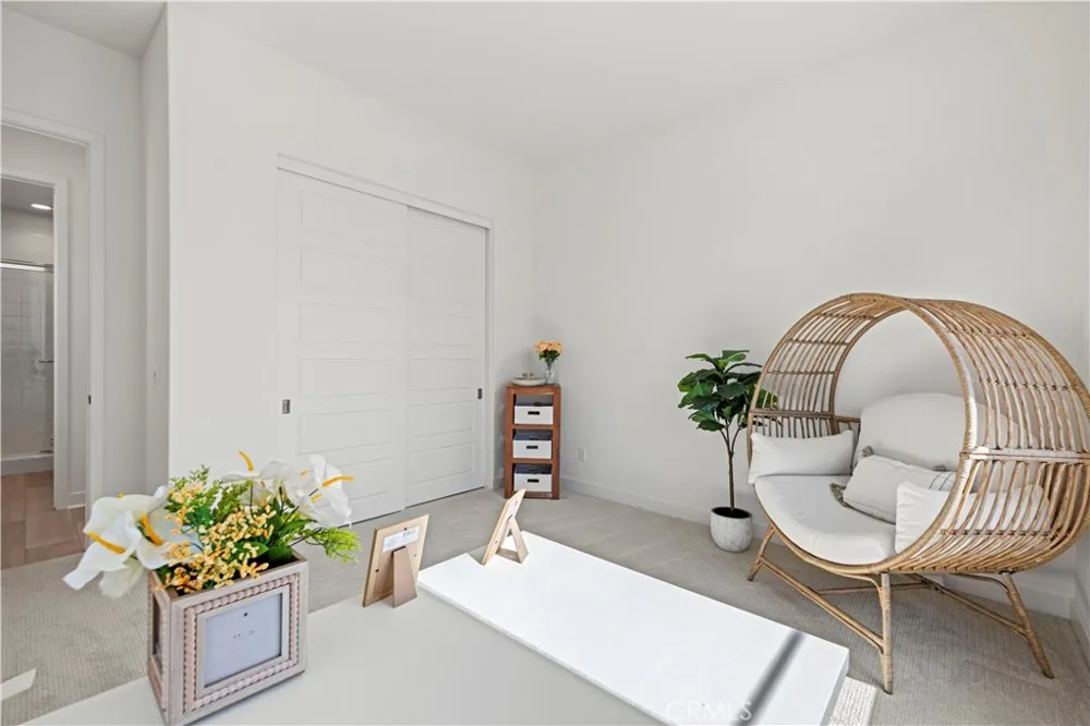 28683 Windbreak Saugus, CA 91350