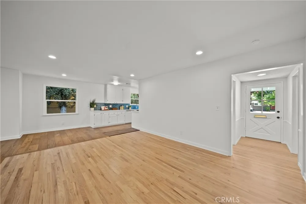 20776 Skouras Drive Winnetka, CA 91306