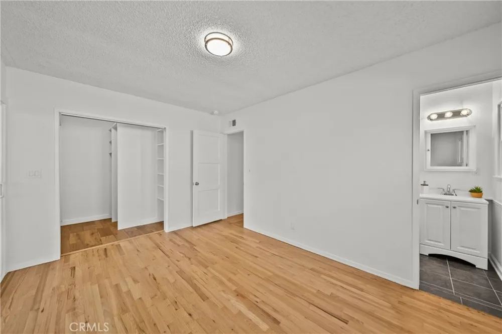 20776 Skouras Drive Winnetka, CA 91306