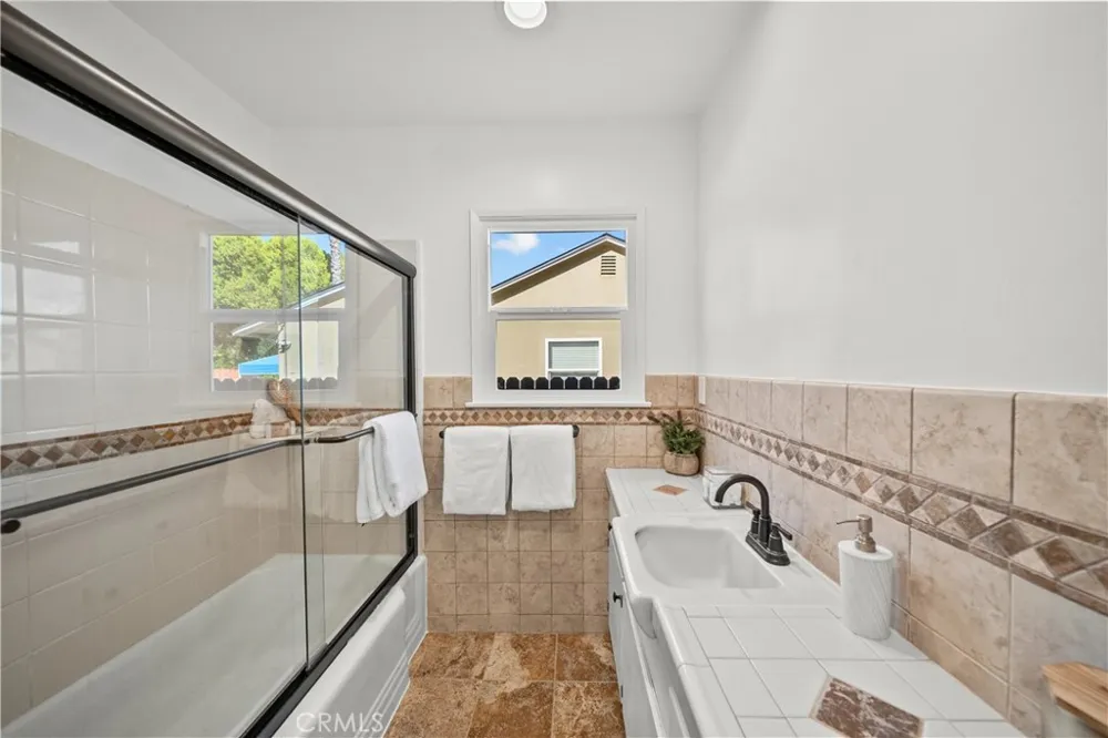 20776 Skouras Drive Winnetka, CA 91306