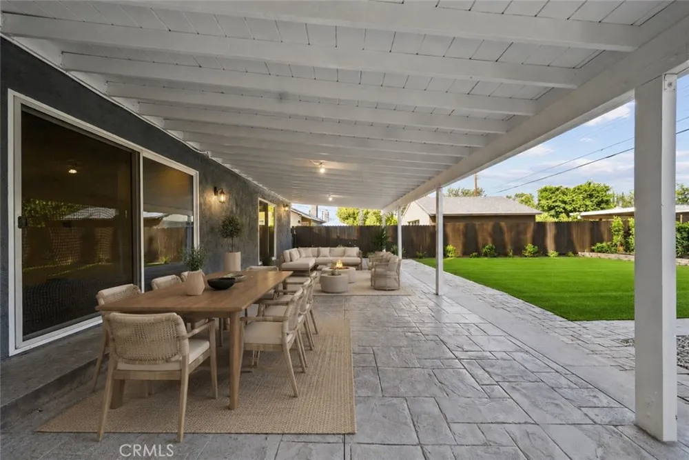 20776 Skouras Drive Winnetka, CA 91306