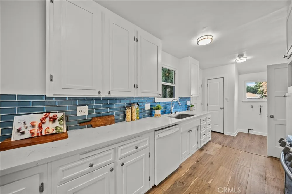 20776 Skouras Drive Winnetka, CA 91306