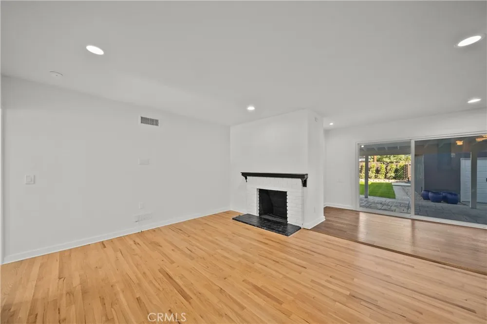 20776 Skouras Drive Winnetka, CA 91306