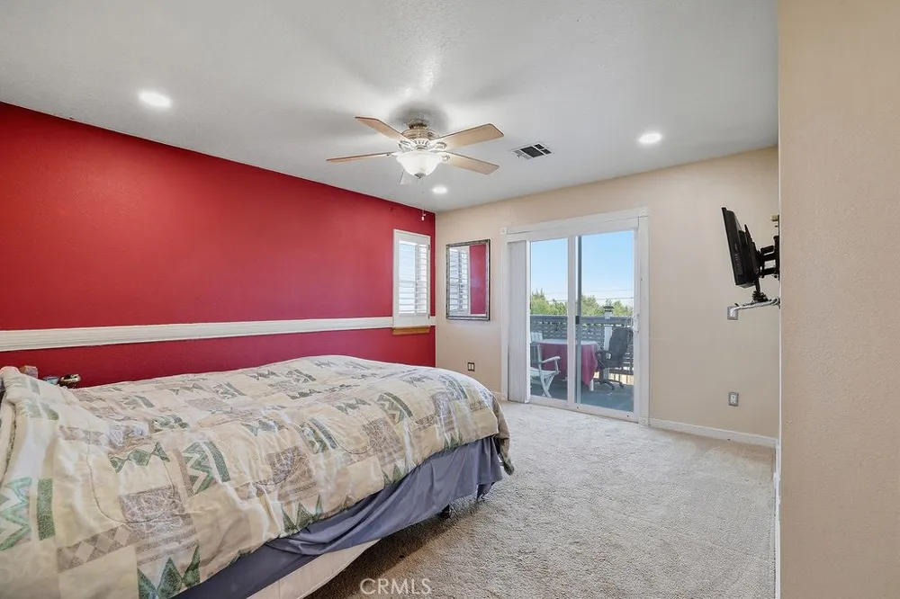 42060 Jenny Lane Lancaster, CA 93536