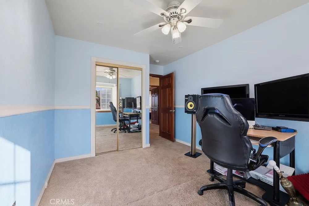 42060 Jenny Lane Lancaster, CA 93536