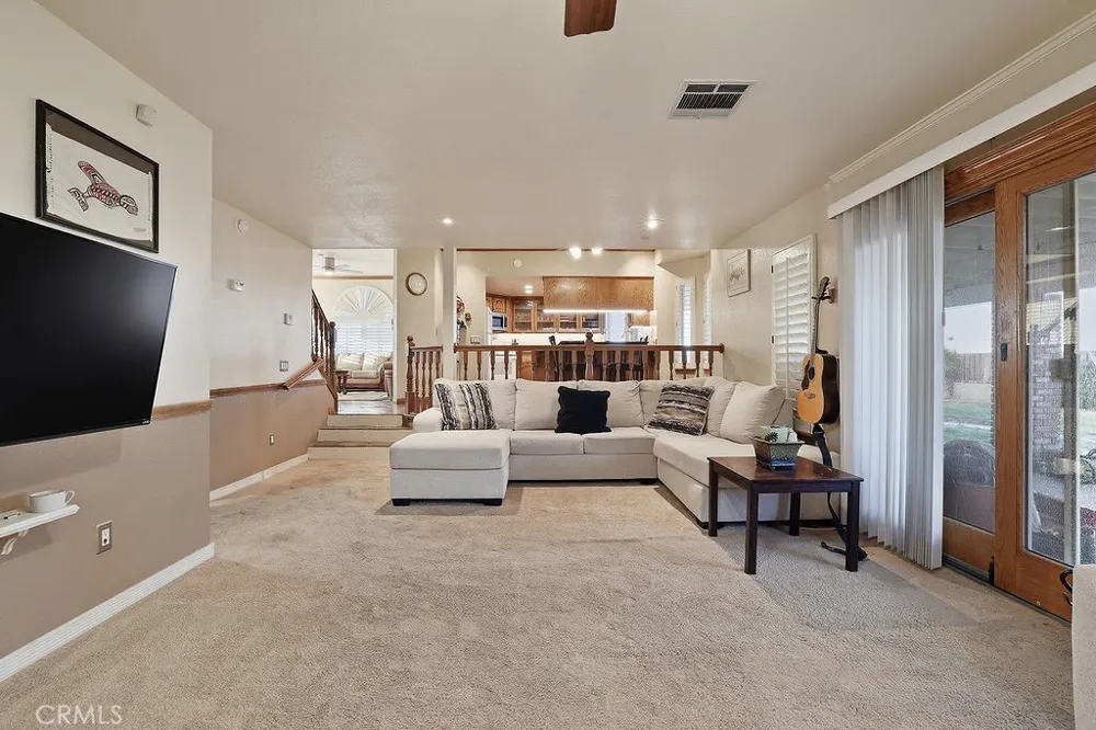 42060 Jenny Lane Lancaster, CA 93536