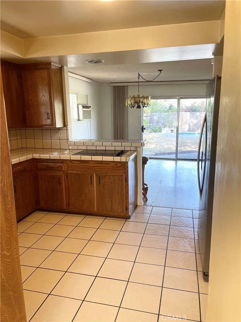 8403 Yolanda Avenue Northridge, CA 91324