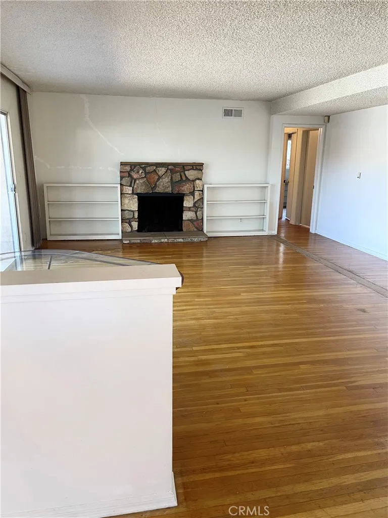 8403 Yolanda Avenue Northridge, CA 91324