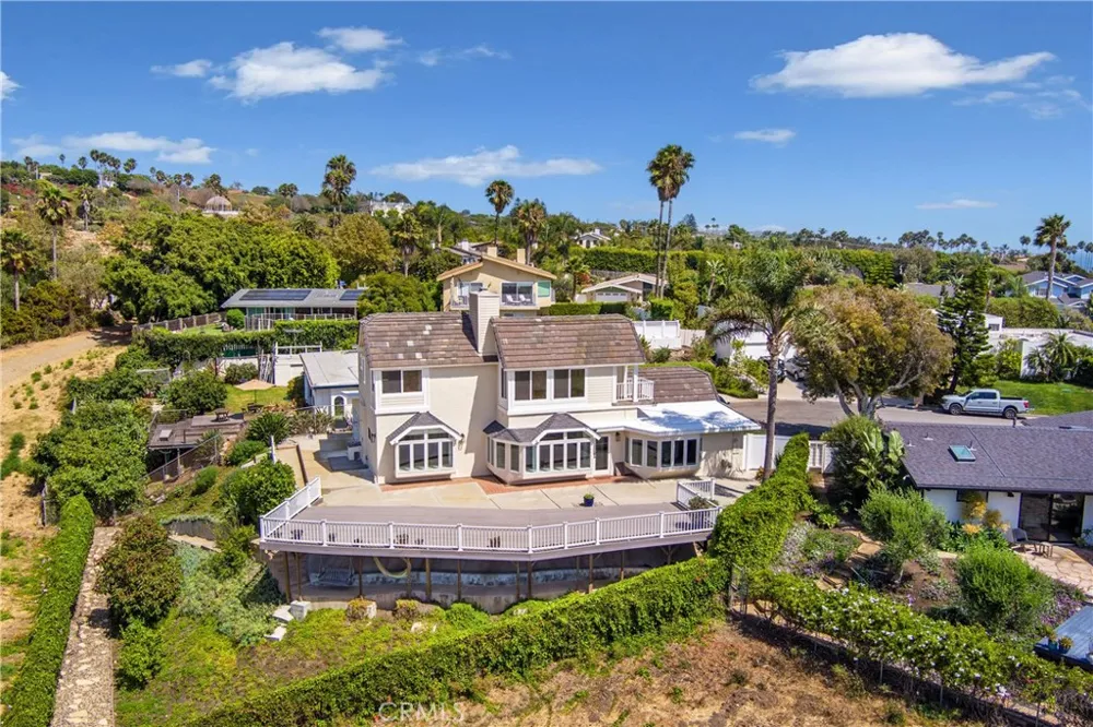 6403 Surfside Malibu, CA 90265