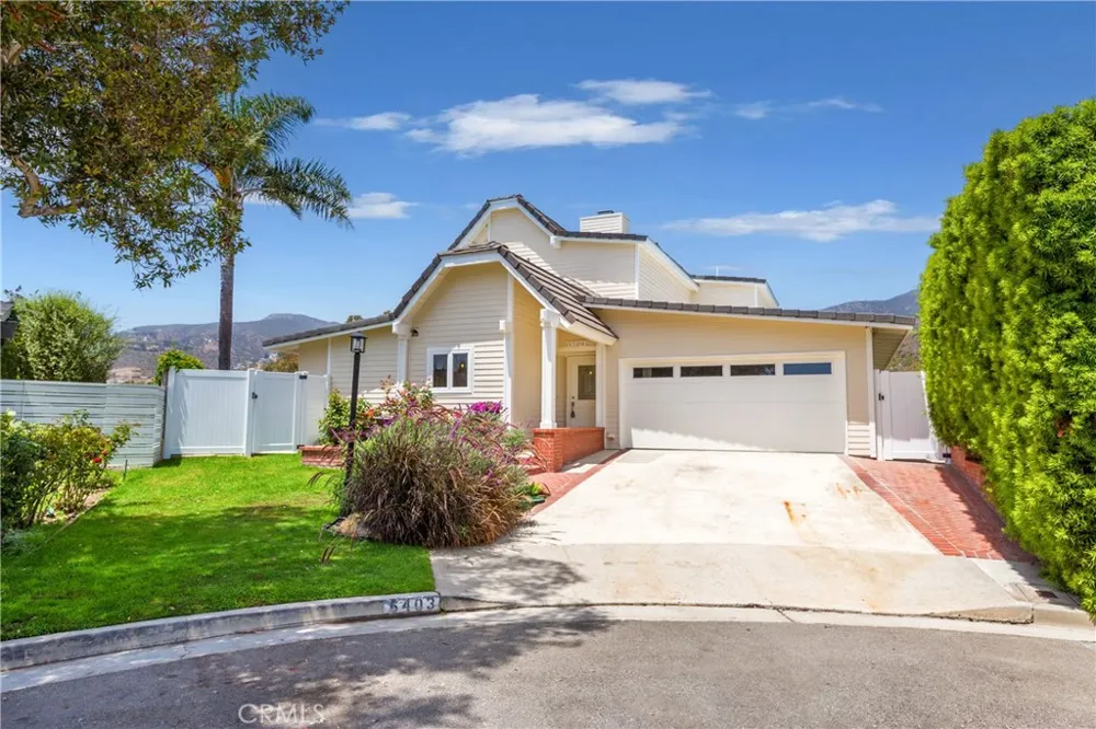 6403 Surfside Malibu, CA 90265