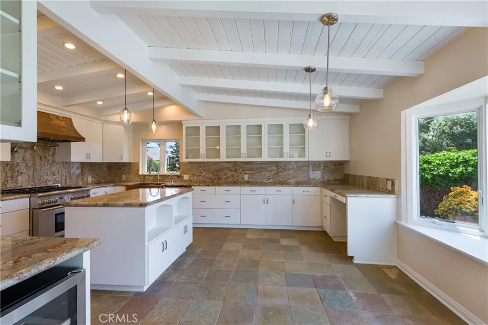 6403 Surfside Malibu, CA 90265
