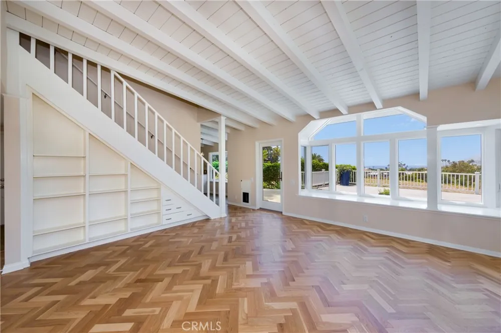 6403 Surfside Malibu, CA 90265