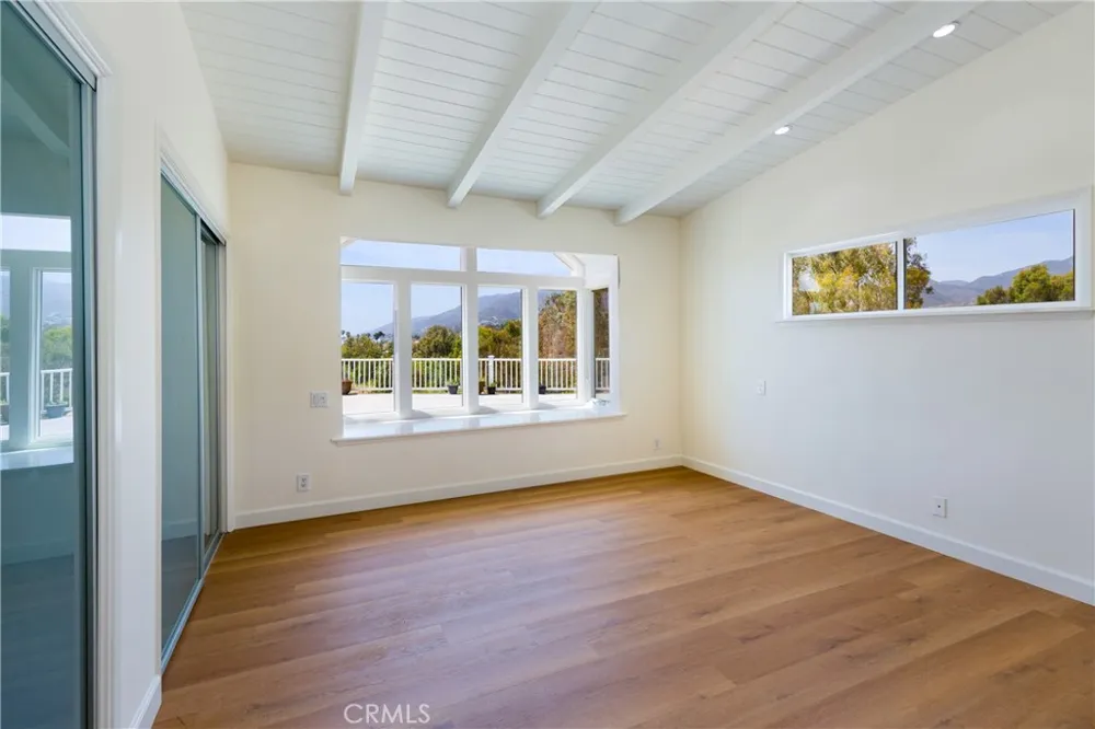 6403 Surfside Malibu, CA 90265