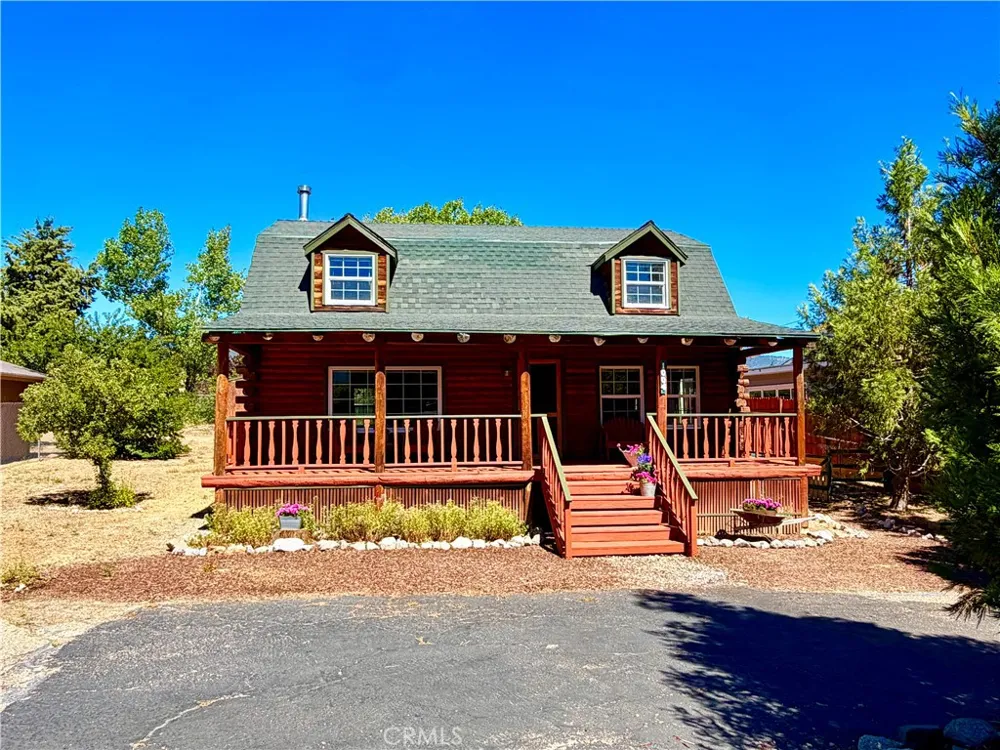 1004 Eagle Lane Frazier Park, CA 93225