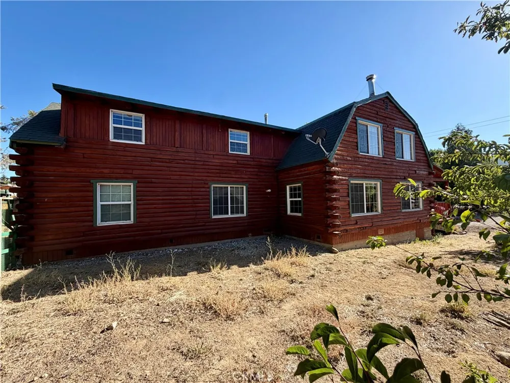 1004 Eagle Lane Frazier Park, CA 93225