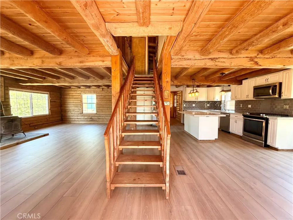 1004 Eagle Lane Frazier Park, CA 93225