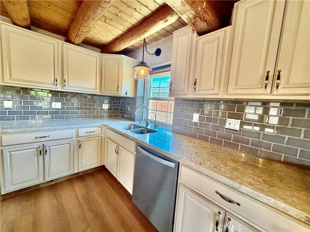 1004 Eagle Lane Frazier Park, CA 93225