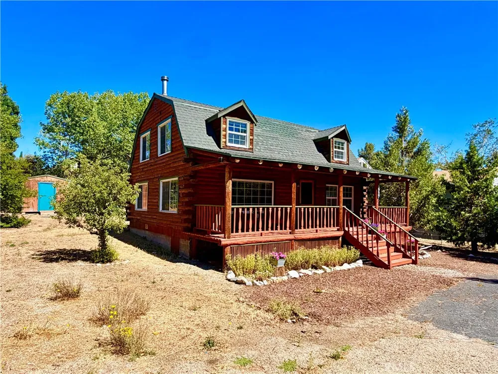 1004 Eagle Lane Frazier Park, CA 93225