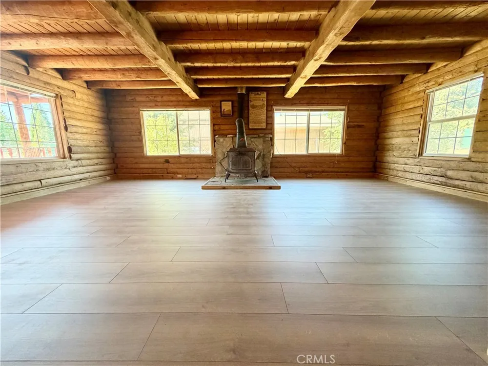 1004 Eagle Lane Frazier Park, CA 93225
