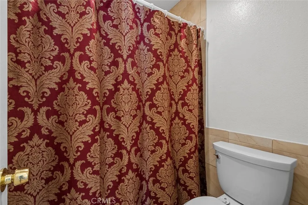 23515 Lyons Avenue #210 Valencia, CA 91355