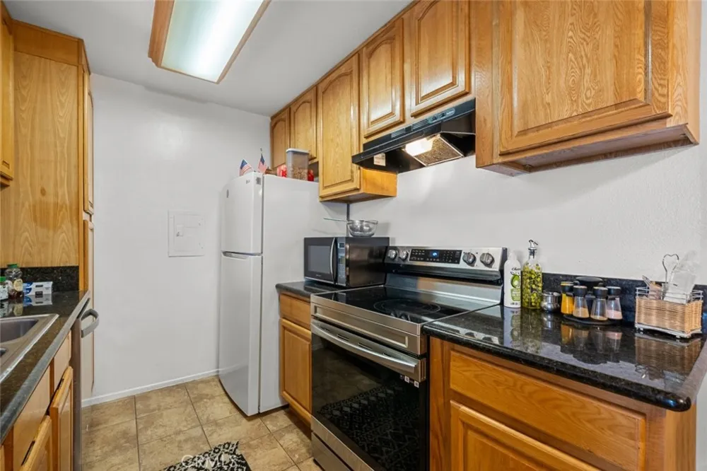 23515 Lyons Avenue #210 Valencia, CA 91355