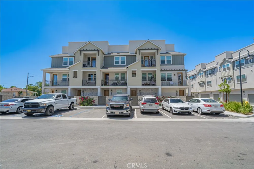 138 S Gardenia Avenue Compton, CA 90220