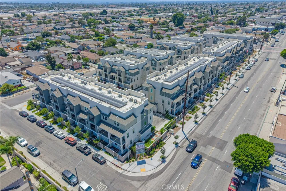 138 S Gardenia Avenue Compton, CA 90220