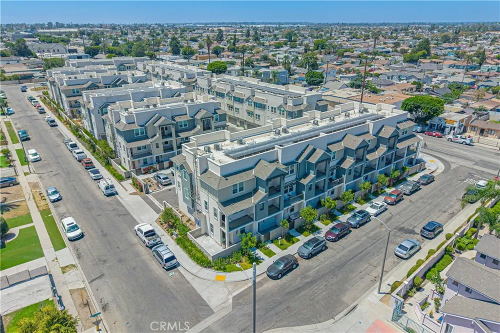 138 S Gardenia Avenue Compton, CA 90220