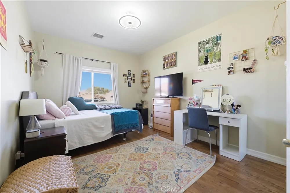 42165 Silver Puffs Lancaster, CA 93536