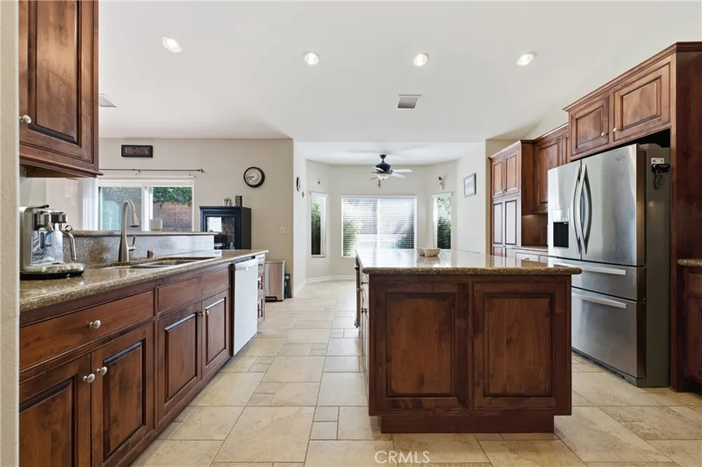 42165 Silver Puffs Lancaster, CA 93536