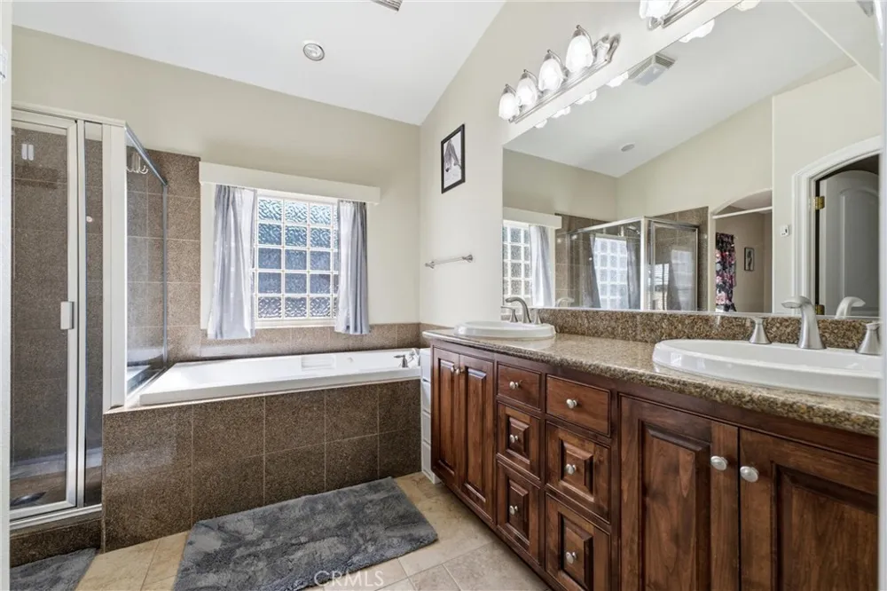 42165 Silver Puffs Lancaster, CA 93536