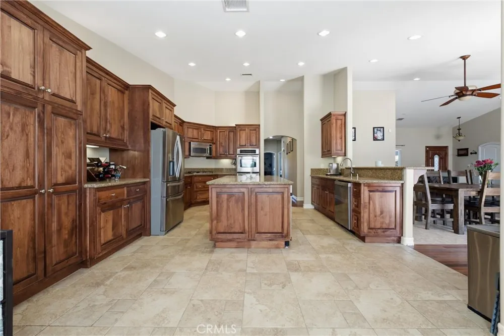 42165 Silver Puffs Lancaster, CA 93536