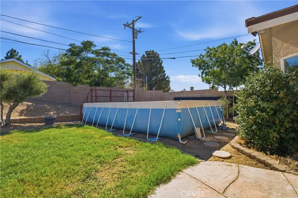 42165 Silver Puffs Lancaster, CA 93536