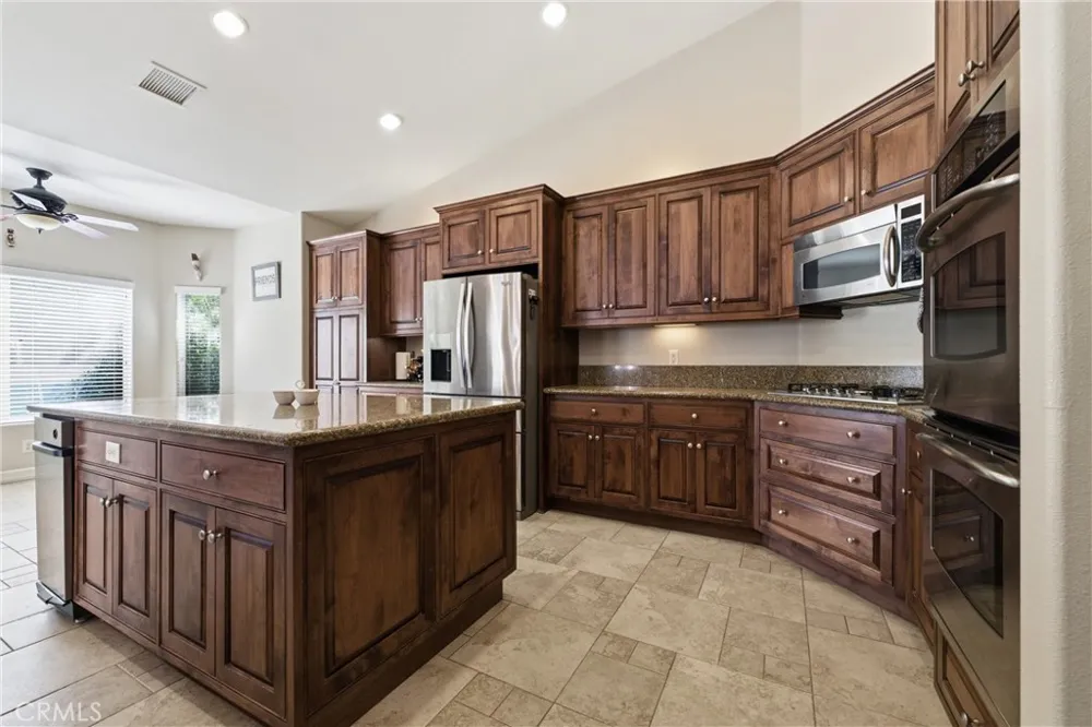 42165 Silver Puffs Lancaster, CA 93536