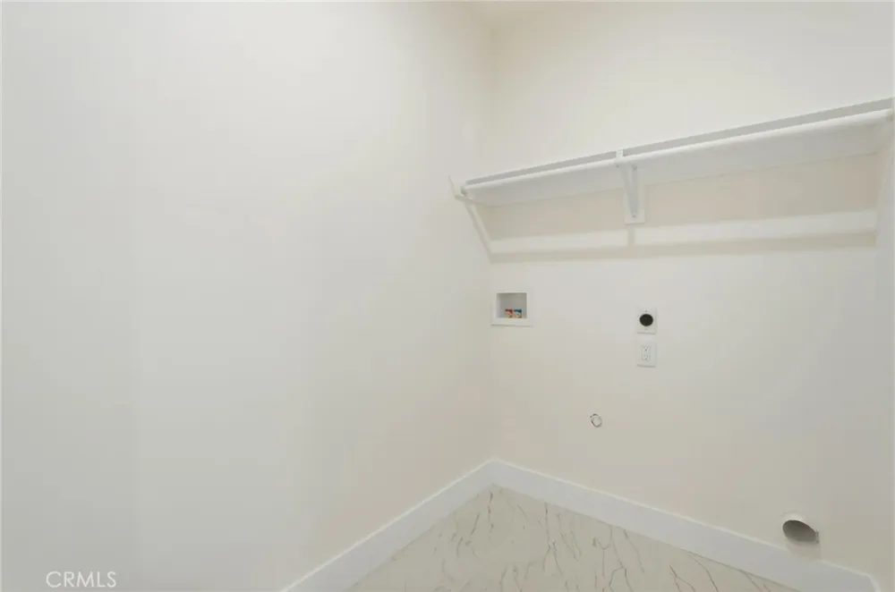 12917 El Dorado Ave Sylmar, CA 91342