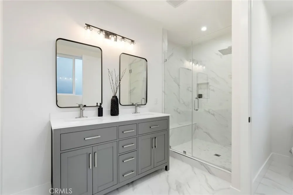 12917 El Dorado Ave Sylmar, CA 91342
