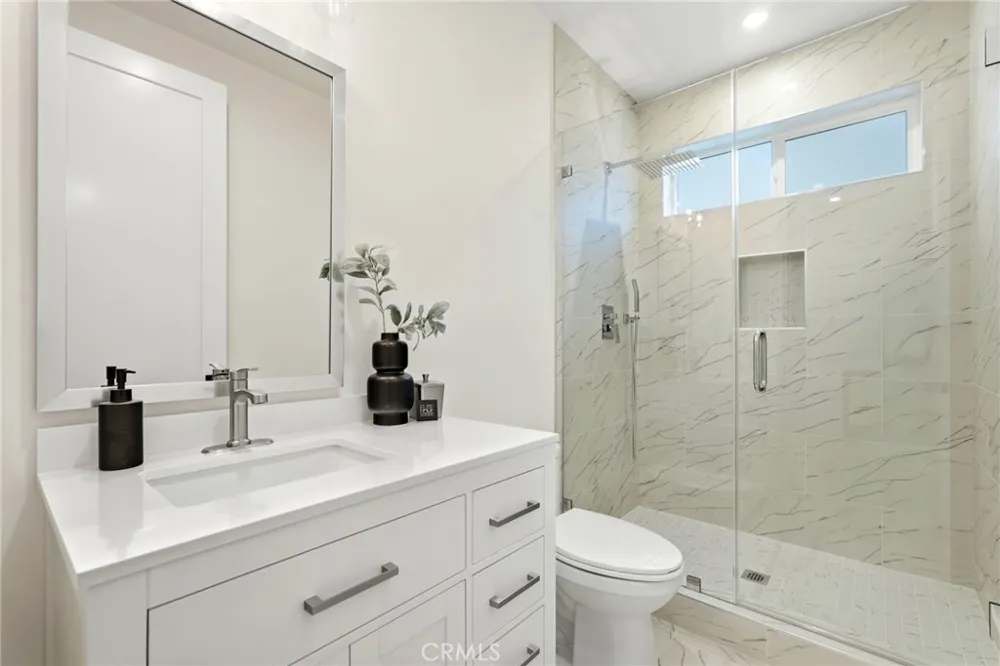 12917 El Dorado Ave Sylmar, CA 91342