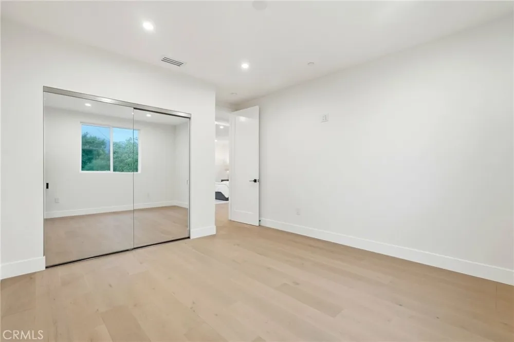 12917 El Dorado Ave Sylmar, CA 91342