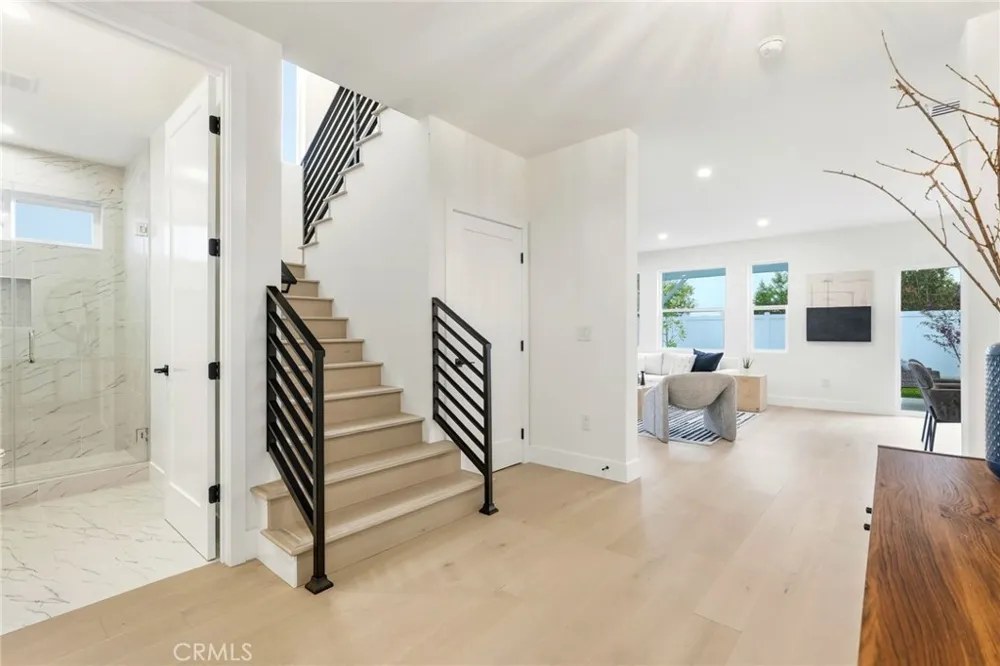 12917 El Dorado Ave Sylmar, CA 91342