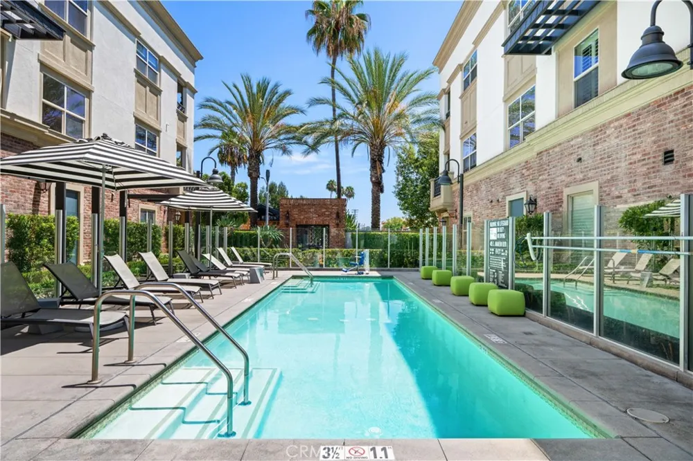 401 S Anaheim #3 Anaheim, CA 92805