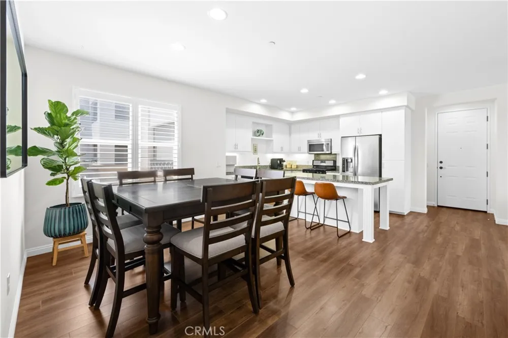401 S Anaheim #3 Anaheim, CA 92805