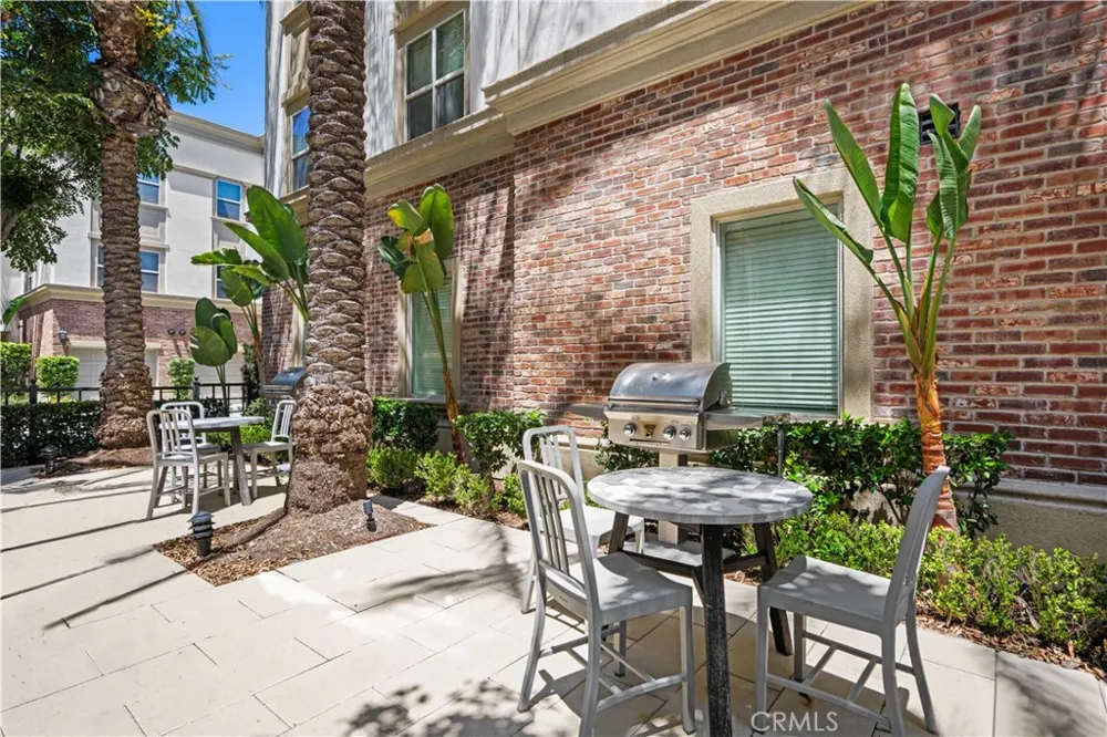 401 S Anaheim #3 Anaheim, CA 92805