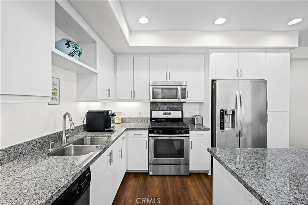 401 S Anaheim #3 Anaheim, CA 92805