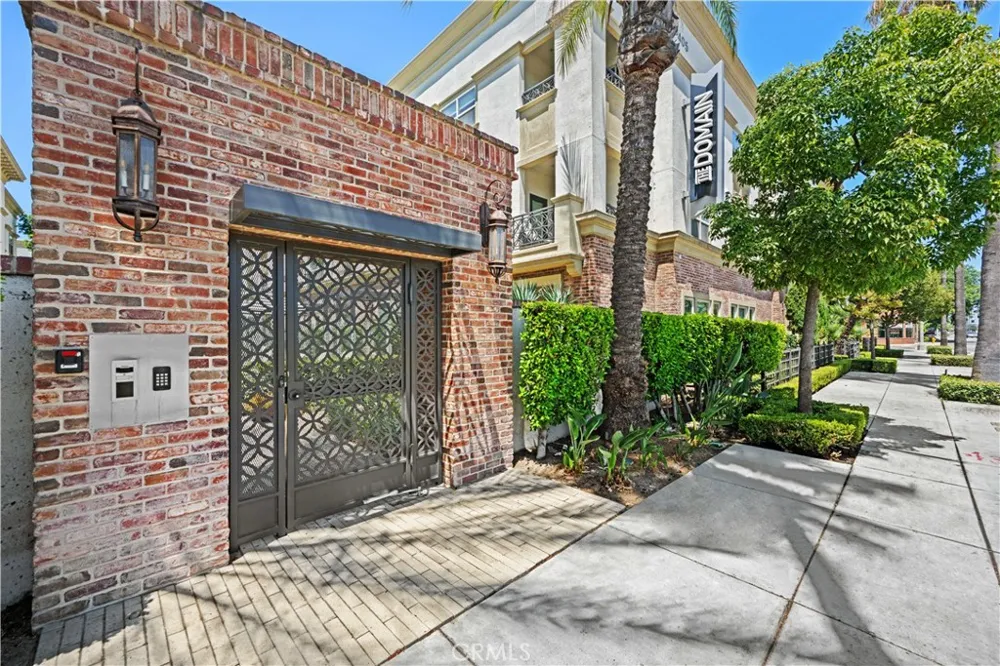 401 S Anaheim #3 Anaheim, CA 92805