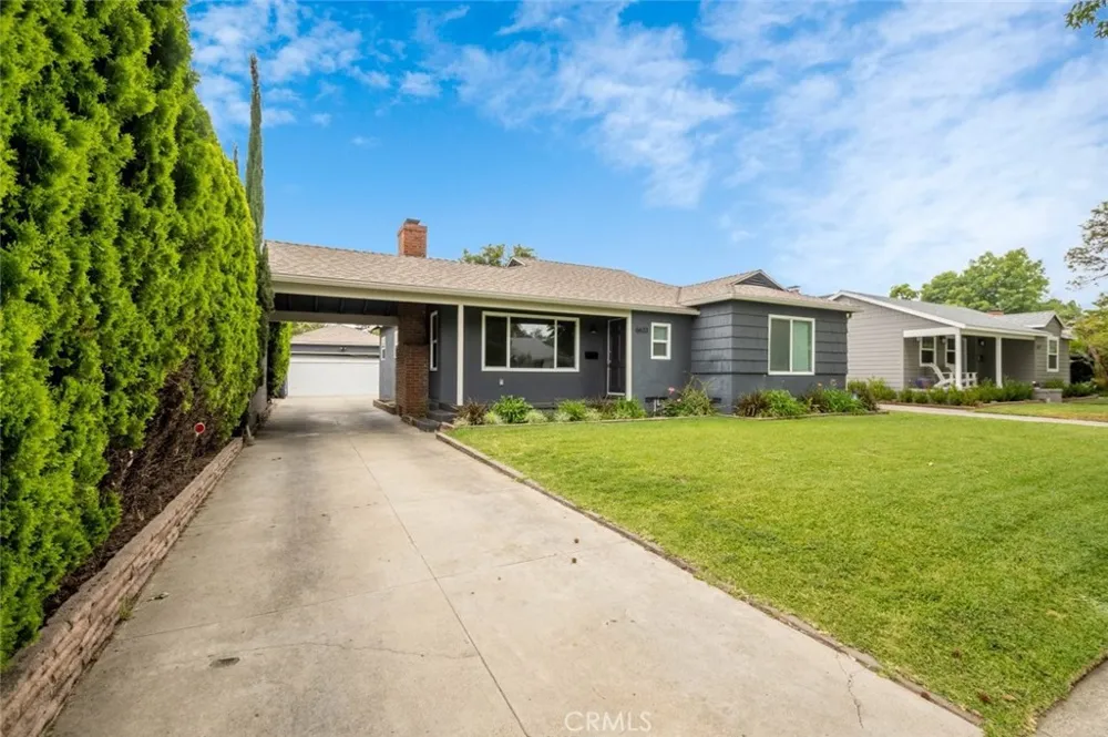6633 Costello Avenue Valley Glen, CA 91405