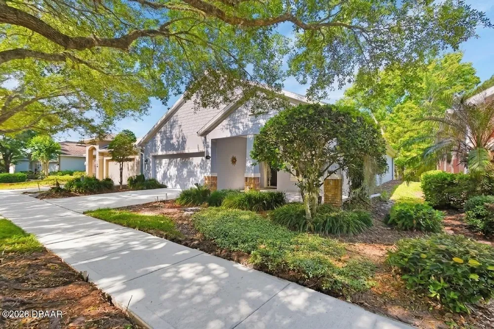 525 Heron Point Way Deland, FL 32724