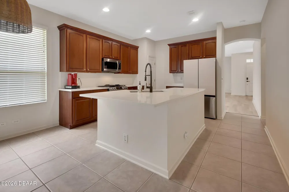 525 Heron Point Way Deland, FL 32724