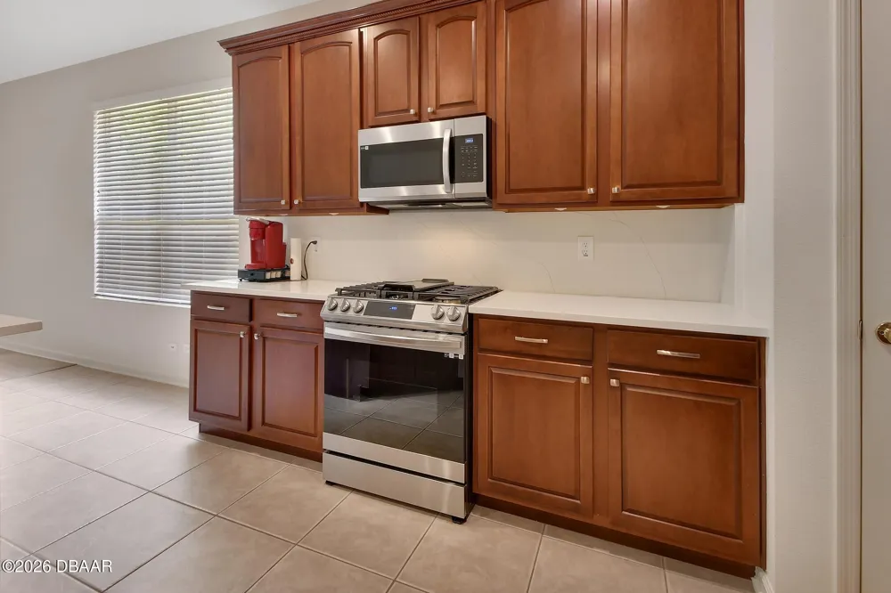 525 Heron Point Way Deland, FL 32724