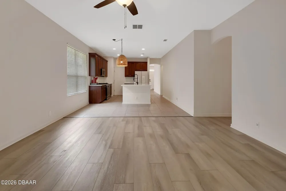 525 Heron Point Way Deland, FL 32724